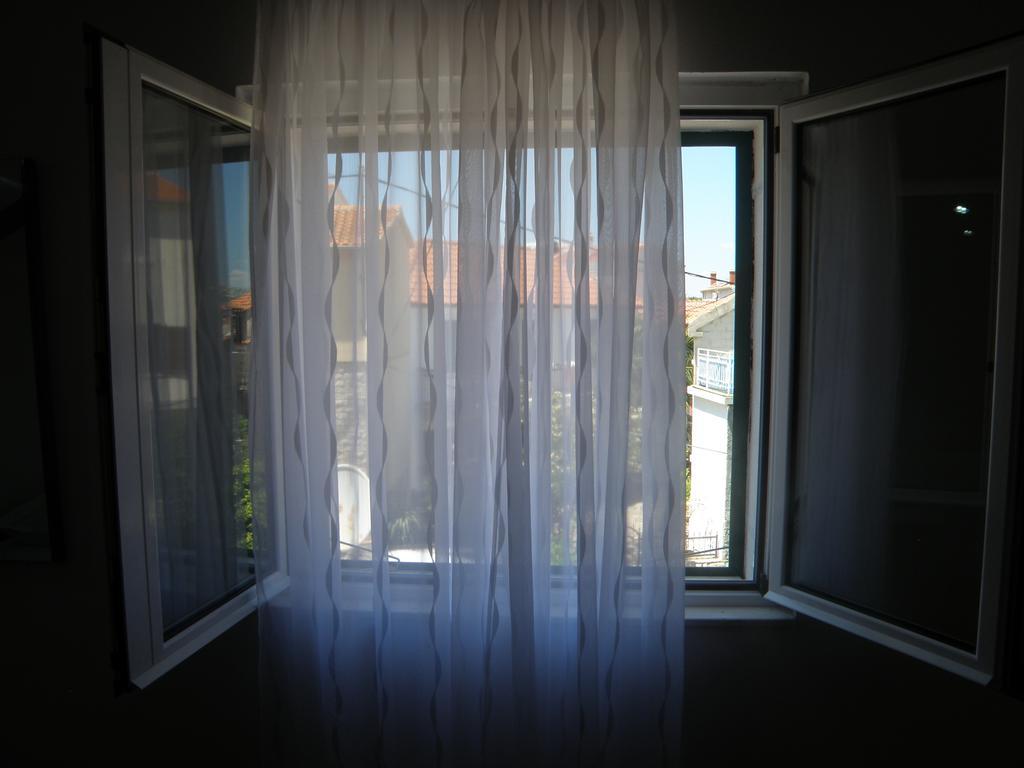 Kristina, I Soba Apartment Primosten